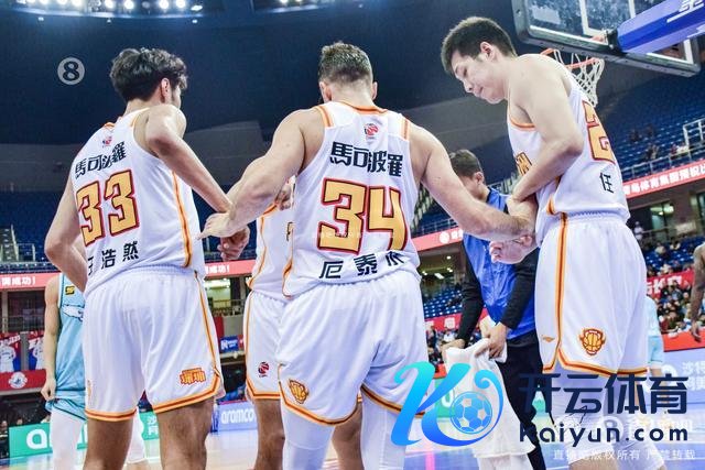 深圳105-102险胜浙江完毕敌手10连胜